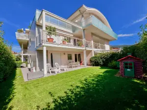 1Dest - Private Garden in Paradise