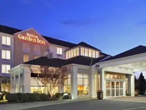 힐튼 가든 인 채서피크/그린브라이어