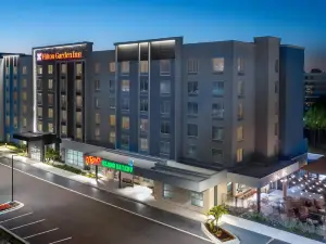 ヒルトン ガーデン イン ケープ カナベラル ニア ココア ビーチ