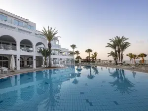 Akti Beach Hotel & Village Resort
