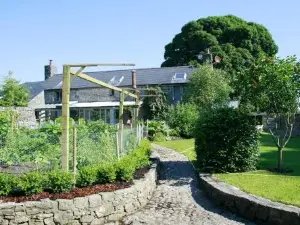 4 Bedrooms House with Enclosed Garden and Wifi at Ballymote