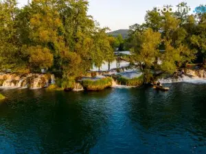 Holiday Homes Pozitiva