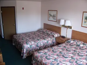 Budget Host Inn & Suites North Branch