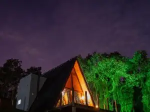 Cabana Com Hidromassagem e Vista, a 12km de Treze Tílias