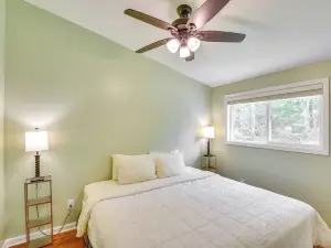 2 Mi to Lake Michigan: Pet-Friendly Sawyer Apt