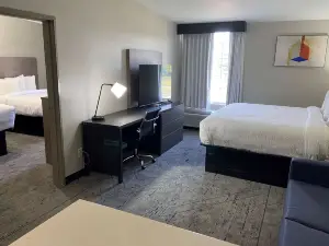 Days Inn & Suites by Wyndham Tahlequah