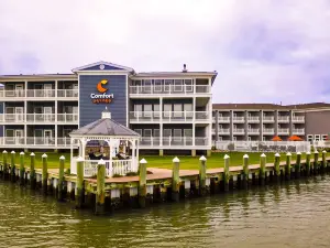 Comfort Suites Chincoteague Island Bayfront Resort