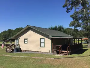 Cabin on the Lake - Private launch and boat house - Recently Updated!