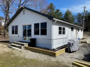 Waterfront House with sandy beach and plenty of parking!