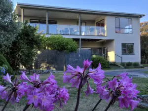 Cove Beach Apartment 1