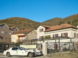 Zebra Hotel