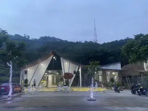 奎裡半島旅館