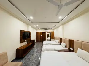 Hotel Anand
