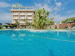 厄爾巴莫特里爾海灘商務飯店