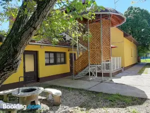 Gyopár Gyöngye Apartmanház