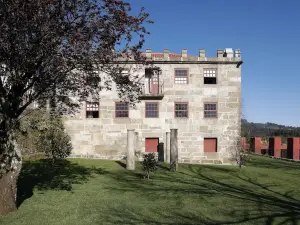 Paco de Pombeiro - Turismo de Habitacao