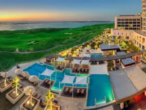 Crowne Plaza Abu Dhabi - Yas Island