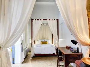 Riad Amaris