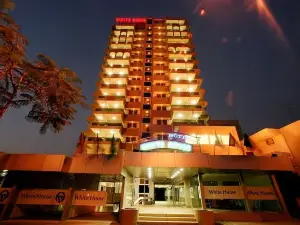 White House Hotel