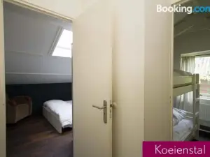 Koeienstal, Private House with Wifi and Free Parking for 1 Car