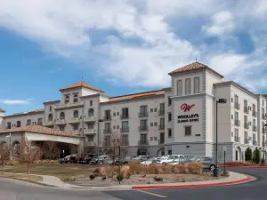 Woolley's Classic Suites Denver Airport