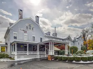 Simsbury 1820 House