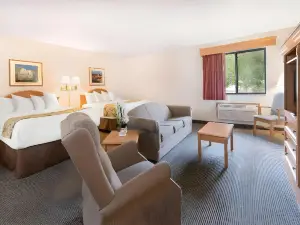 Baymont by Wyndham Hot Springs