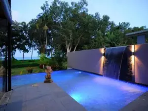 Bramston on the Beach - A Private Poolside Oasis