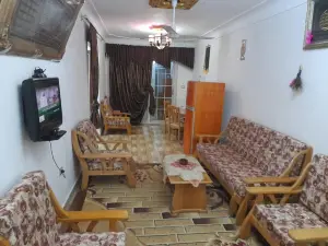 شقة رائعة على الشاطئ  مباشرة