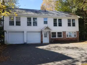 Robin's Nest in Charming Saranac Lake