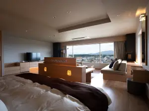 Tsukasa Royal Hotel