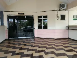 Homestay Pejal