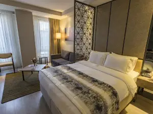 Shimall Hotel