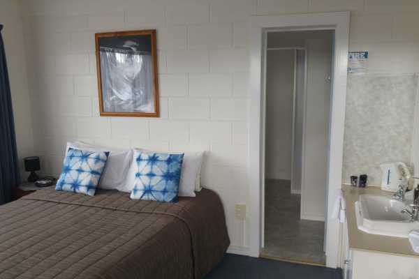 Redwood Lodge Motel Promo Code