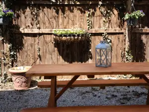 哈德森巢穴酒店