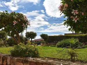 Melidron Hotel