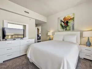 Global Luxury Suites at Woodbury