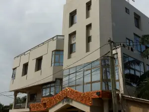 Hotel M'Rode