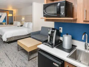 Holiday Inn Express & Suites SAN DIEGO OTAY MESA by IHG