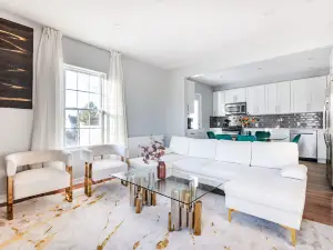 3BR Prime Luxury near NYC w Arcade Room