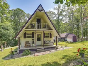 Dog-Friendly Home Rental ~ 5 Mi to Cave Run Lake!
