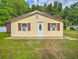 Jamestown Retreat w/ Hot Tub - Walk to Lake!