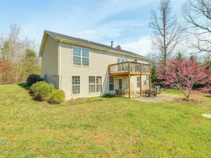 เด็คส่วนตัว & วิว: รูรัล เวอร์จิเนีย เอสเคป