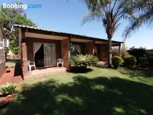 Guinea Feather Country Lodge & Spa