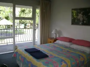 River Park Motor Inn