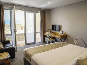 Fremantle Boutique Accommodation - Maand up