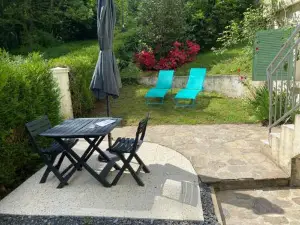Chez Julie Petit Appartement Une Chambre Rez Jardin Maison