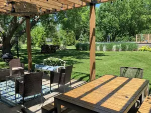 A Warren Dunes Retreat- Pool, Hot Tub, PET FRIENDLY, firepit, Pergola, more !