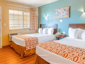 Hotel Avenida - Oceanside Camp Pendleton