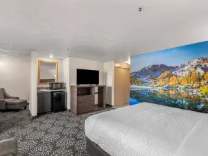 Clarion Pointe Wenatchee